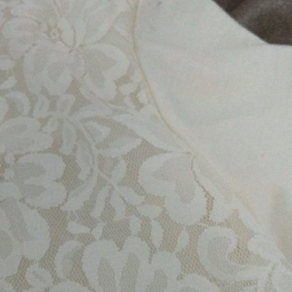 MATERNITY - Picture 3 of 4